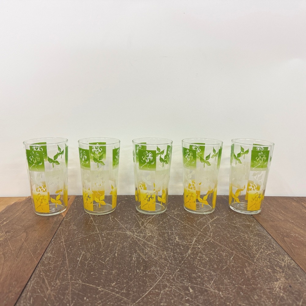Vintage clear glass set of 5 drinking glasses green yellow white floral pattern
